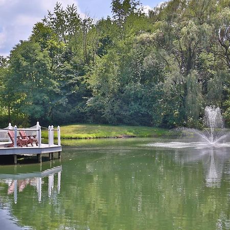 Waterview Lodge By Amish Country Lodging ミラーズバーグ エクステリア 写真