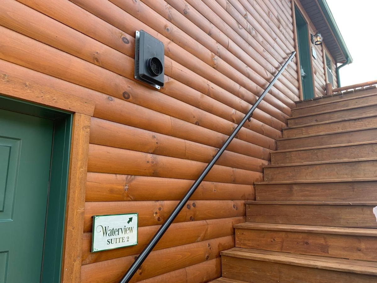 Waterview Lodge By Amish Country Lodging ミラーズバーグ エクステリア 写真
