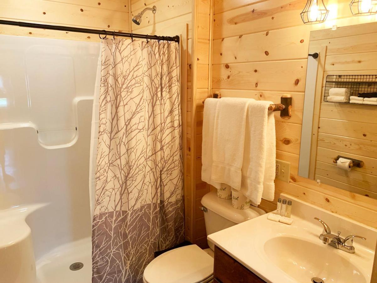 Waterview Lodge By Amish Country Lodging ミラーズバーグ エクステリア 写真